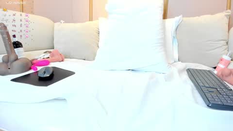 Snapshot of cloehap chatting on December 2024 03:32:01 PM Cloe online show from December 2024 03:32:01 PM