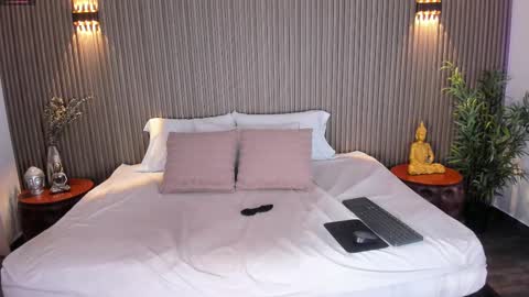 Snapshot of cloeharp chatting on October 2025 11:30:01 AM Cloe Harp online show from October 2025 11:30:01 AM