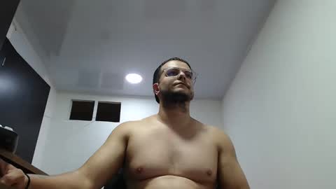 cloudsxxx17 online show from September 2025 04:52:01 PM