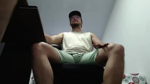 cloudsxxx17 online show from September 2025 01:23:02 PM