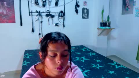Snapshot of clydexxxbunny chatting on September 2025 02:22:02 AM Clyde and Bunny online show from September 2025 02:22:02 AM