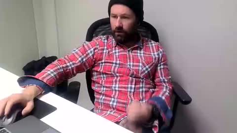 Snapshot of cmp_brandon chatting on January 2025 01:32:01 PM cmp_brandon online show from January 2025 01:32:01 PM