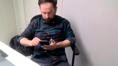 Snapshot of cmp_brandon chatting on February 2025 01:42:01 PM cmp_brandon online show from February 2025 01:42:01 PM