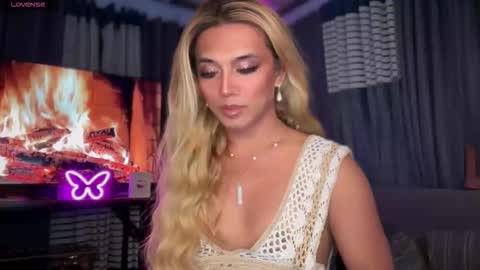 Snapshot of cockprincess_dianna chatting on September 2025 07:40:02 AM PrincessDianna IslandGirl CUMSHOW in PVT and PASSWORDSHOW online show from September 2025 07:40:02 AM