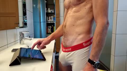 Snapshot of cockvantage chatting on October 2025 02:34:01 PM Cockvantage online show from October 2025 02:34:01 PM