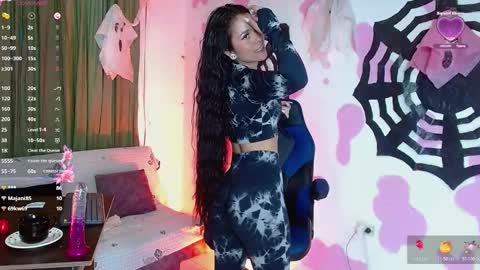 coco_dam online show from October 2025 07:54:02 AM