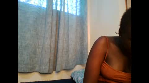 Snapshot of coco_vixen9 chatting on October 2025 07:19:02 AM coco vixen9 online show from October 2025 07:19:02 AM