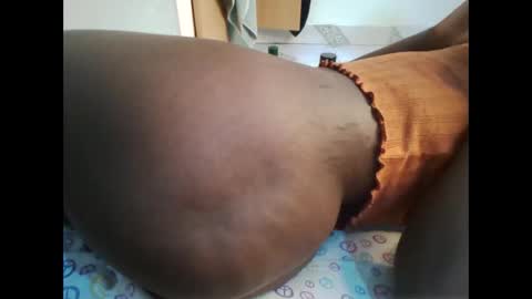 Snapshot of coco_vixen9 chatting on November 2025 11:18:02 PM coco vixen9 online show from November 2025 11:18:02 PM