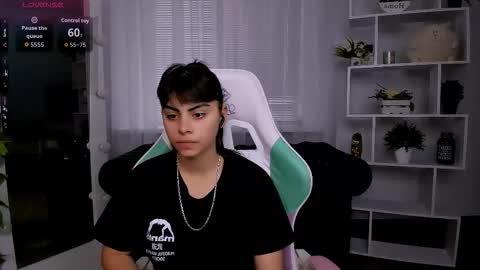 Olivia online show from November 2025 07:20:02 AM