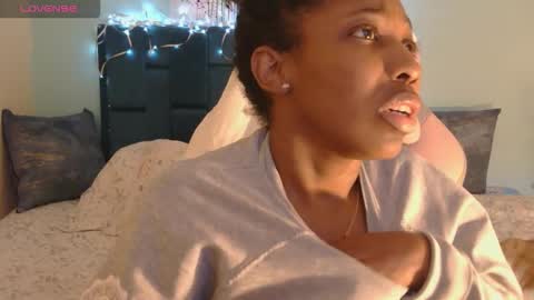 Snapshot of cocobunny_ chatting on October 2025 03:53:01 AM Mery Vega online show from October 2025 03:53:01 AM