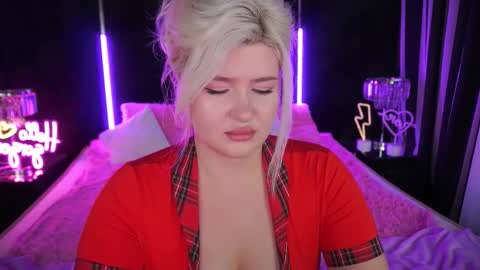 Snapshot of cocosecretss chatting on October 2025 07:08:01 AM onlyfans amyleyy online show from October 2025 07:08:01 AM