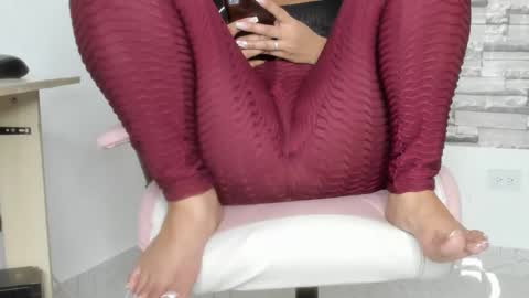 Snapshot of coffee_hot chatting on January 2025 02:49:01 AM laurita online show from January 2025 02:49:01 AM
