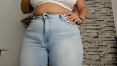 Snapshot of coffee_hot chatting on January 2025 03:18:02 PM laurita online show from January 2025 03:18:02 PM