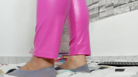 Snapshot of coffee_hot chatting on February 2025 10:14:02 PM laurita online show from February 2025 10:14:02 PM