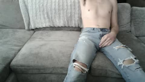 collegebroa online show from October 2025 08:18:01 PM