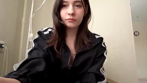 Snapshot of colleneqadir chatting on December 2025 11:26:02 AM Misa 3 online show from December 2025 11:26:02 AM