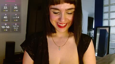 Collette online show from December 2024 12:38:02 PM