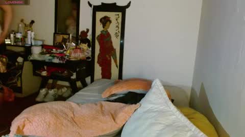 Snapshot of collette_beaufoy chatting on September 2025 05:00:02 AM Collette online show from September 2025 05:00:02 AM