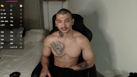 colombianmuscle8 online show from February 2025 03:00:02 AM
