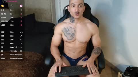 colombianmuscle8 online show from September 2025 01:16:02 AM