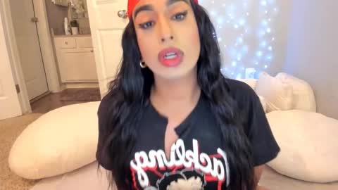 Snapshot of colombiantexas chatting on November 2025 04:50:02 AM ........ Instagram Lorysexys online show from November 2025 04:50:02 AM