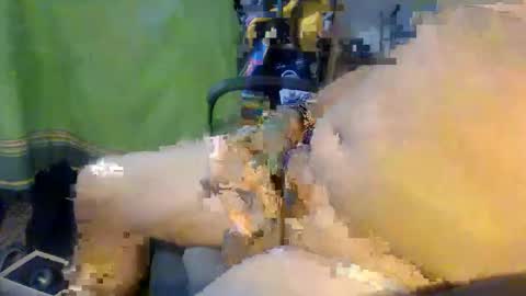 Snapshot of colourlight chatting on November 2025 12:43:02 AM colourlight online show from November 2025 12:43:02 AM