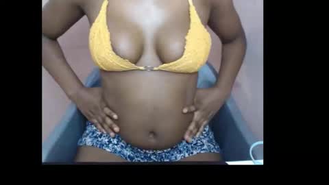 Snapshot of coltish_sexy chatting on October 2025 10:21:01 PM coltish_sexy online show from October 2025 10:21:01 PM
