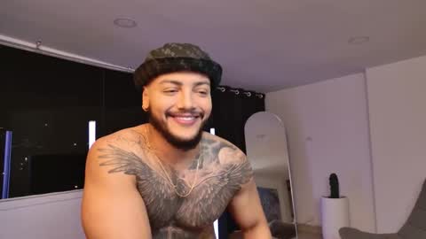 Snapshot of colton_mars chatting on October 2025 02:04:01 AM Jhoan online show from October 2025 02:04:01 AM