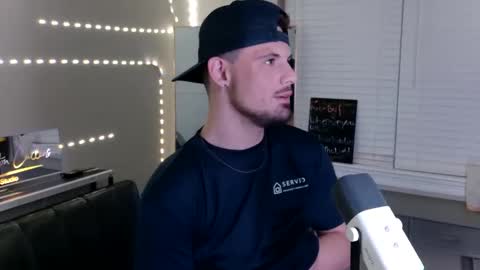 Snapshot of coltoncullens chatting on November 2025 03:05:01 AM Colton Cullens online show from November 2025 03:05:01 AM