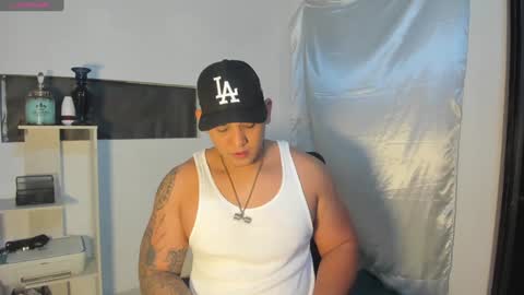 coltonmassif_ online show from December 2024 03:36:01 AM