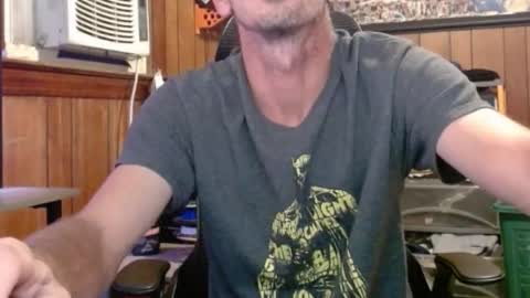 Snapshot of comic_king27 chatting on October 2025 12:13:01 AM Nelson or ComicKing and sometime Peachy143 online show from October 2025 12:13:01 AM