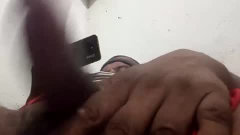 Snapshot of comomisuertemas chatting on November 2025 06:12:01 AM comomisuertemas online show from November 2025 06:12:01 AM