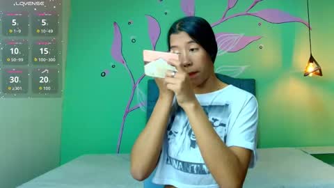 C O N N I E online show from October 2025 07:25:02 PM