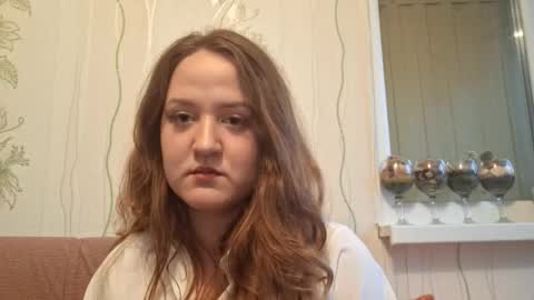Chloe online show from September 2025 03:25:01 PM
