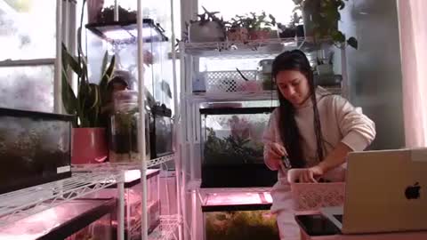 ANR Mommy online show from October 2025 04:38:02 PM