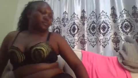 Snapshot of coolgirl001 chatting on October 2025 06:47:01 PM coolgirl001 online show from October 2025 06:47:01 PM