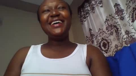 Snapshot of coolgirl001 chatting on November 2025 08:35:01 AM coolgirl001 online show from November 2025 08:35:01 AM