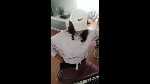 Snapshot of cootie_pinklips chatting on December 2025 01:31:01 PM Cootie pinklips online show from December 2025 01:31:01 PM