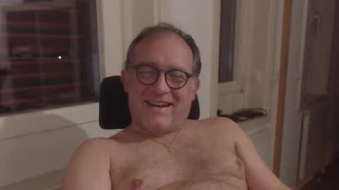 Snapshot of coquin369 chatting on November 2025 08:44:01 PM Coquin369 online show from November 2025 08:44:01 PM