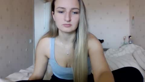 cora_fora online show from October 2025 08:36:01 AM