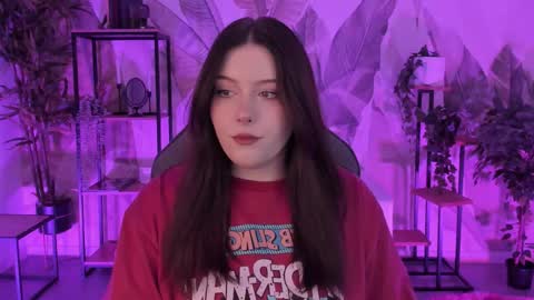 little girl who is always right or Coraline online show from October 2025 04:44:02 AM