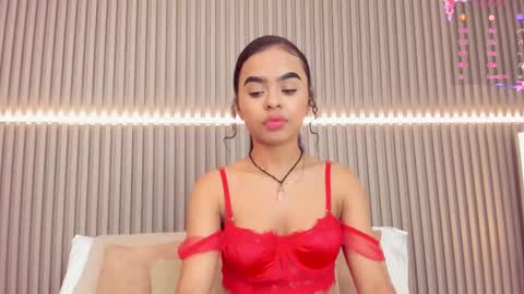 Snapshot of coralineross_ chatting on March 2025 11:31:01 AM coralineross_ online show from March 2025 11:31:01 AM