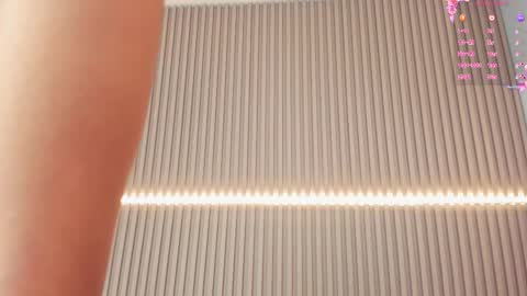 Snapshot of coralineross_ chatting on March 2025 05:38:02 PM coralineross_ online show from March 2025 05:38:02 PM