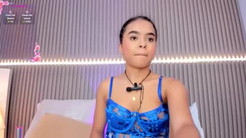 Snapshot of coralineross_ chatting on September 2025 10:59:02 AM coralineross_ online show from September 2025 10:59:02 AM