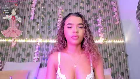 Snapshot of coralineross_ chatting on November 2025 10:12:01 PM coralineross_ online show from November 2025 10:12:01 PM