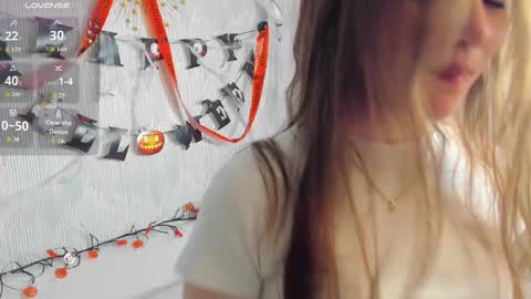 Leya online show from November 2025 04:01:02 AM