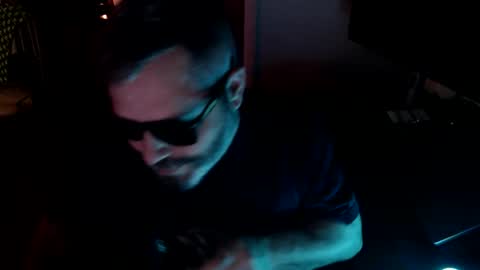 cornelious_ruckous online show from September 2025 11:30:01 PM
