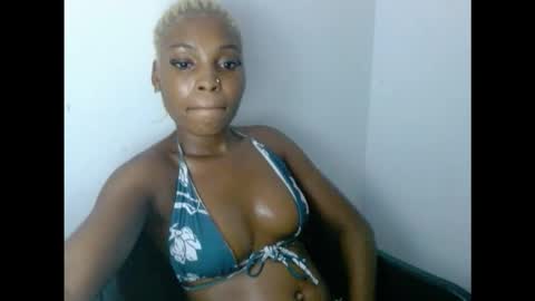 Snapshot of cornxcunt chatting on October 2025 03:32:01 AM cornxcunt online show from October 2025 03:32:01 AM