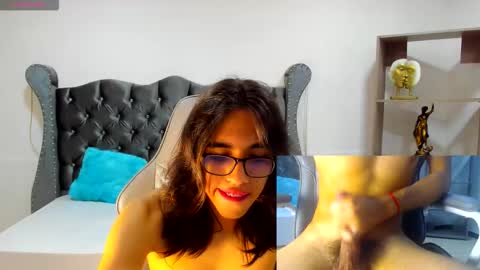 Snapshot of cory_hott_ chatting on November 2025 11:14:02 PM cory_hott_ online show from November 2025 11:14:02 PM