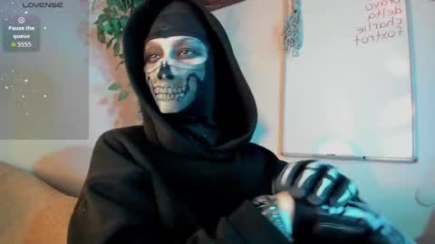 cos_operator online show from October 2025 07:14:02 PM